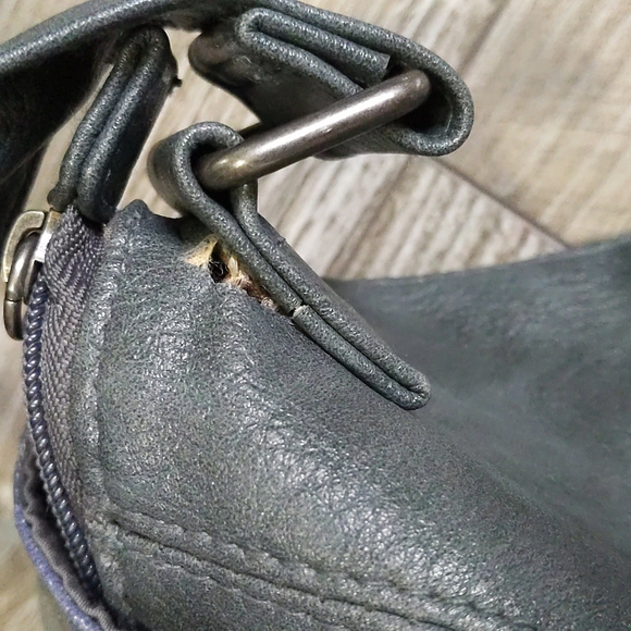 LAST CHANCE! ROXY Crossbody Messenger Bag - Picture 6 of 7